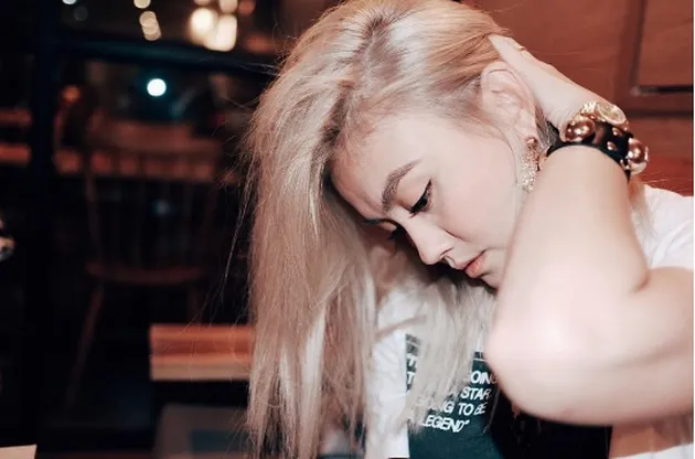 Gaya Rambut Agnes Monica