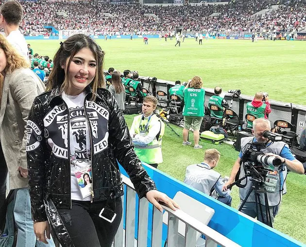 via vallen nonton piala dunia