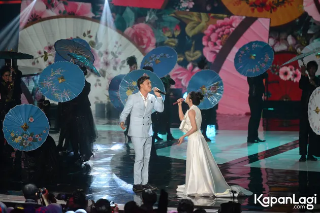 Selain beberapa penyanyi dangdut kondang tadi, ulang tahun Indosiar yang ke-23 turut dimeriahkan dengan kehadiran musisi muda kekinian. Seperti Rizky Febian dan Lesti yang menjadi juara pertama ajang pencarian bakat D'Academy.
