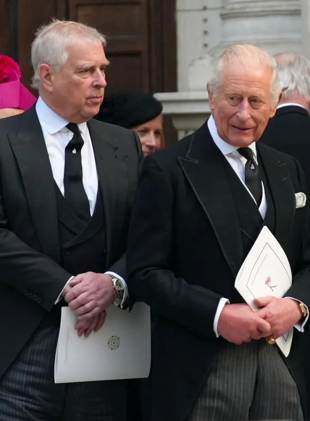 Pangeran Andrew kehilangan gelar