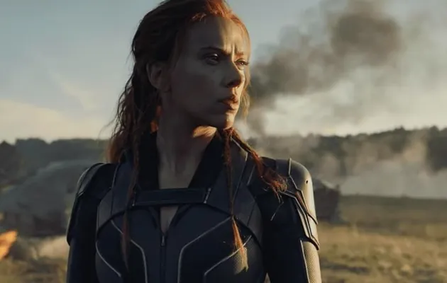 Scarlett Johansson membintangi film JURASSIC PARK