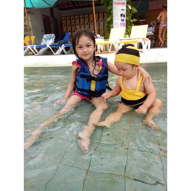 Liburan Andhika - Ussy