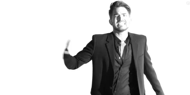 Video Klip Baru Adam Lambert