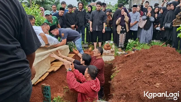 kematian ayah Gilang Dirga