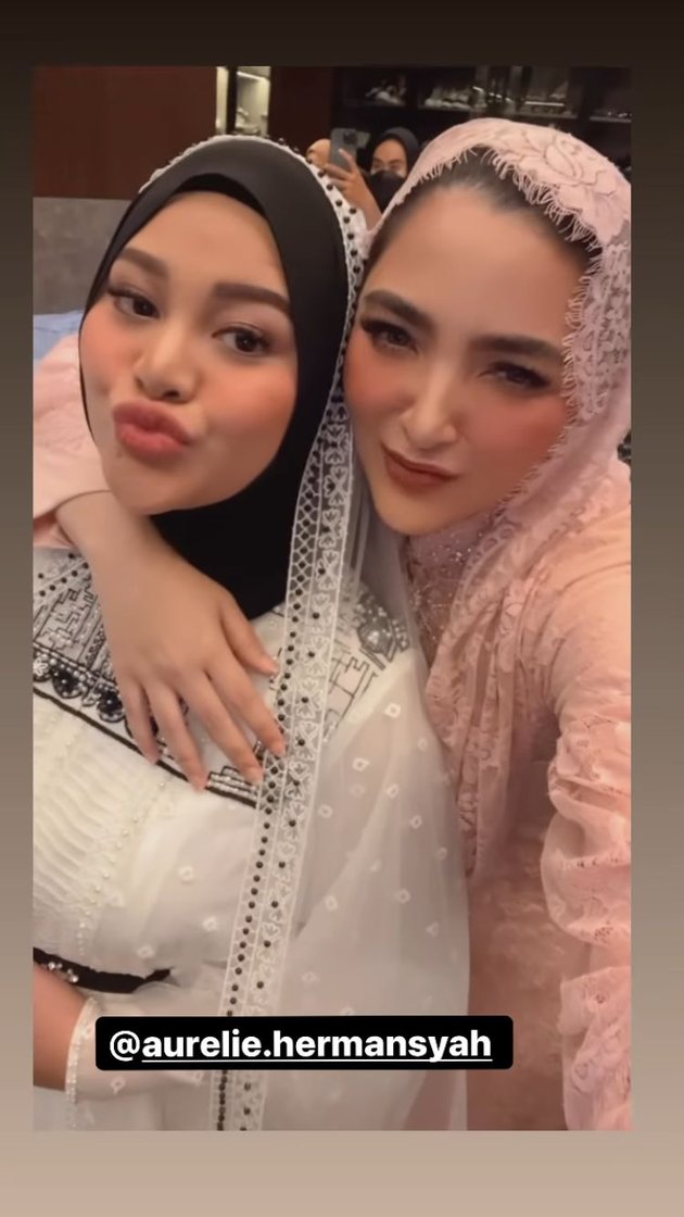 Granda Ashanty Floods Praise, Here are 8 Captivating Photos of Ashanty's Appearance at Baby Ameena's Akikah with Aurel and Atta Halilintar