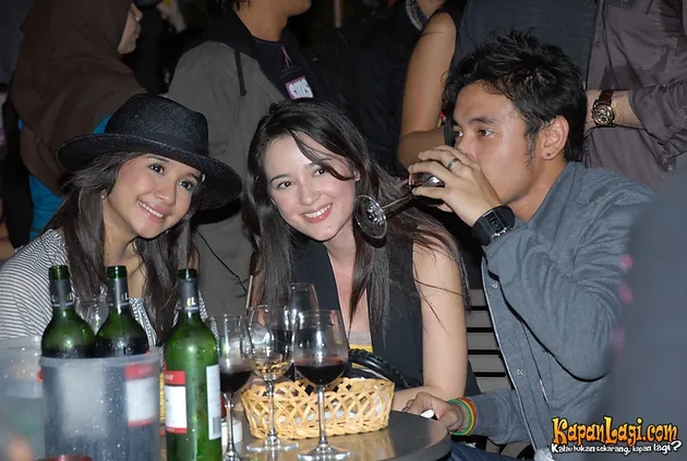 Image result for laudya chintya bella wine