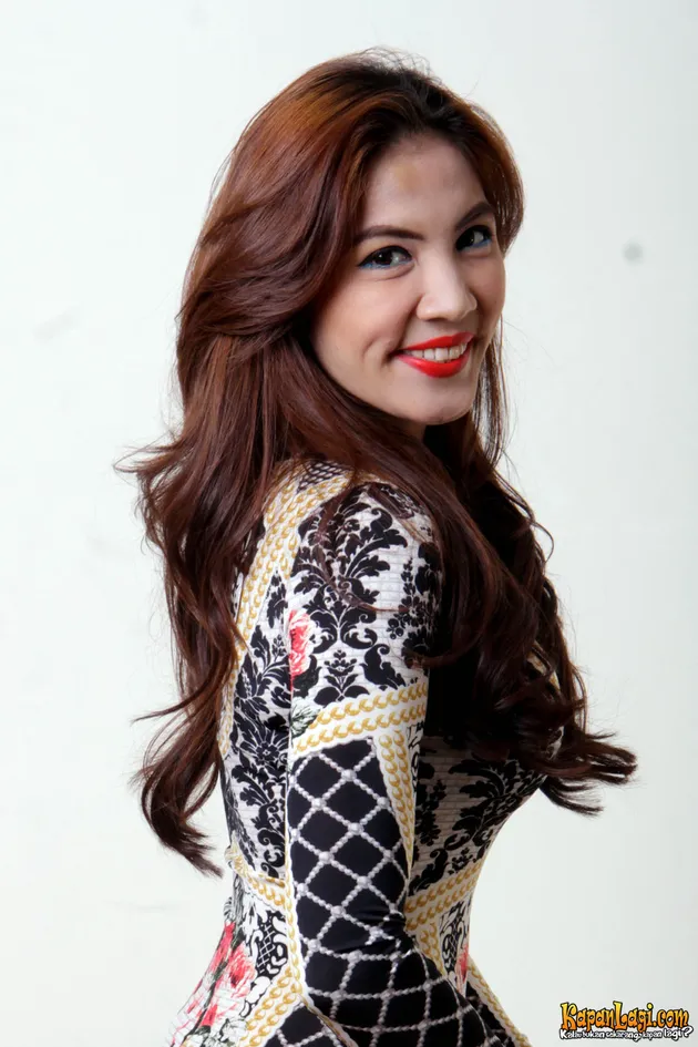 GALERI CANTIK PRISCA SOETIKNO DALAM 4 GAYA BERBEDA - PILIH ...