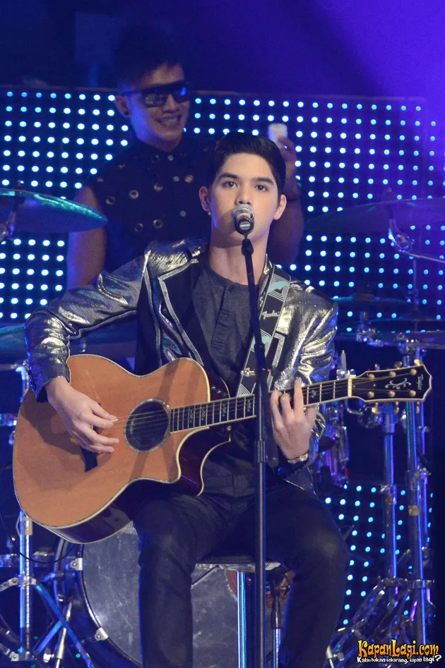 Si ganteng Al Ghazali membuat penonton klepek-klepek berkat penampilan cakep-nya di Grand Launching RTV (5/5)