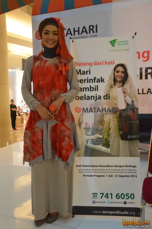 GALERI PENAMPILAN SEDERET ARTIS SEBELUM DAN SESUDAH 