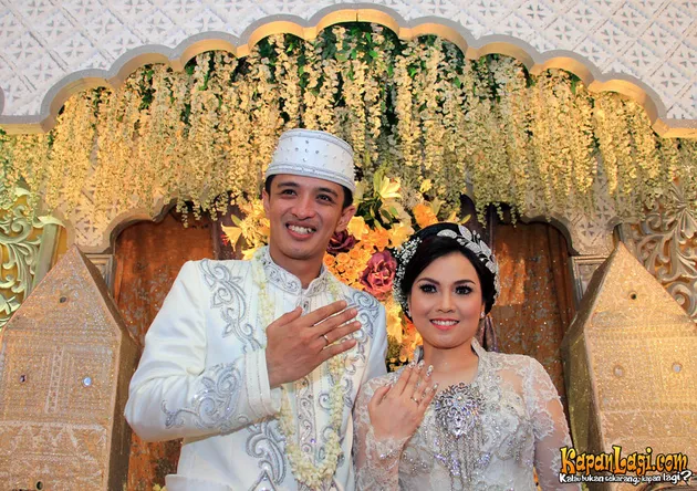 GALERI PERNIKAHAN ROMANTIS EZA YAYANG DAN KETTY KATALYA 