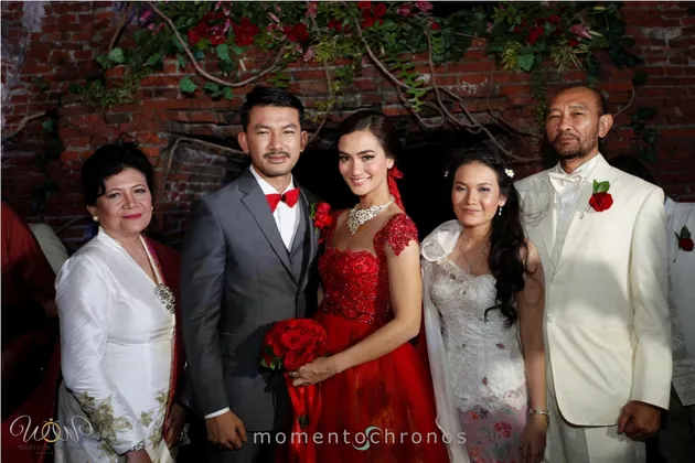 GALERI ROMANTIS AKAD NIKAH RESEPSI ATIQAH HASIHOLAN DAN