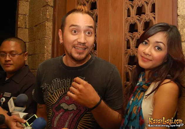 Gary Iskak, Richa Novisha