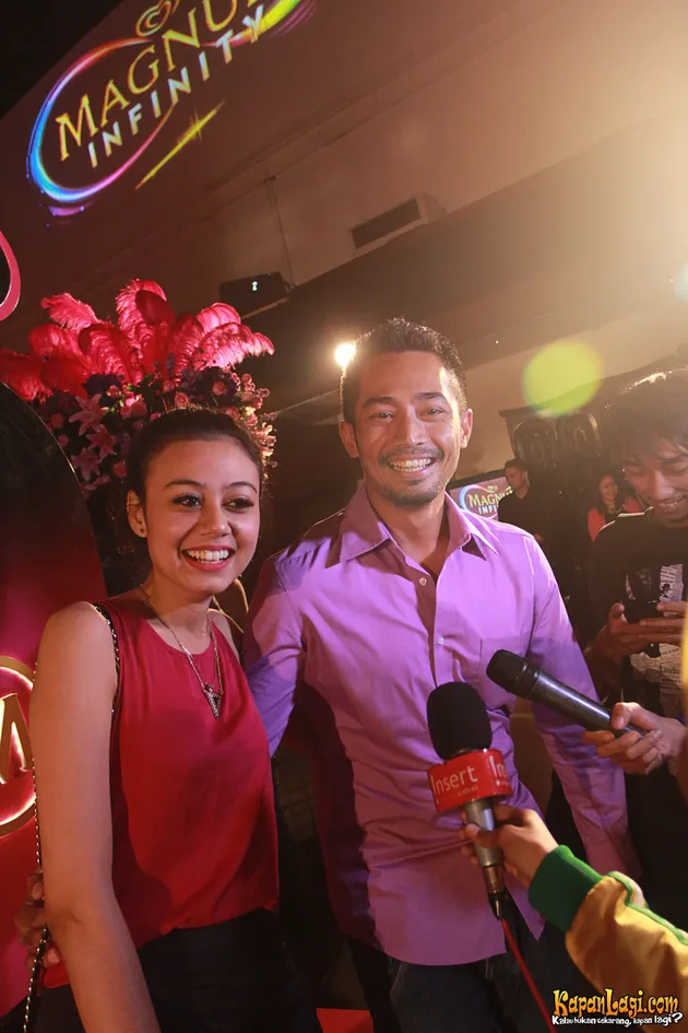 GAYA ELEGAN PARA SELEBRITIS DI ACARA MAGNUM INFINITY 