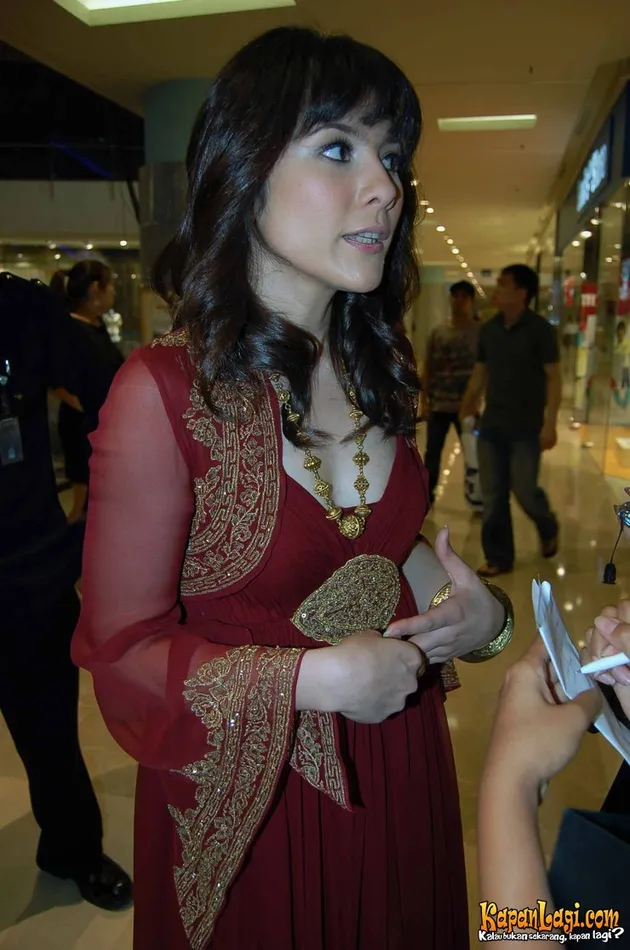 wulan guritno