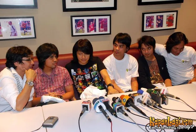 konser pintu surgamu