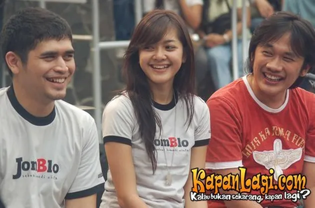 Serial 'JOMBLO'