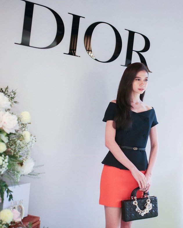 Attending Dior Event, 7 Stunning Photos of Yuki Kato Looking Beautiful Like a Hollywood Supermodel