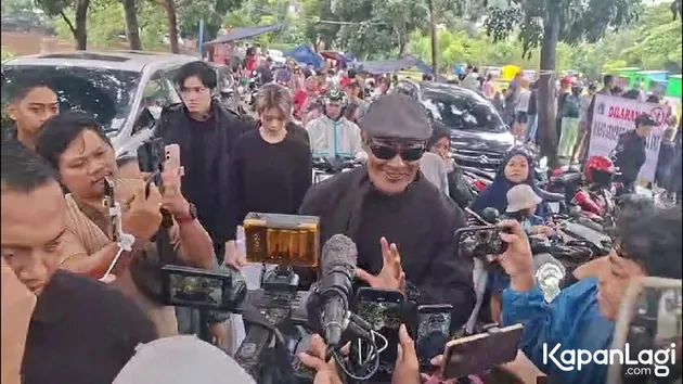 Deddy Corbuzier hadiri pemakaman Vidi.
