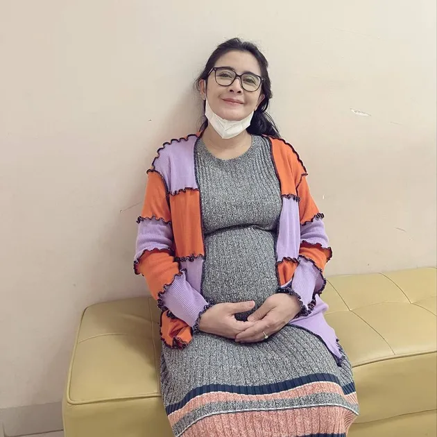 Uut permatasari melahirkan anak kedua hamil