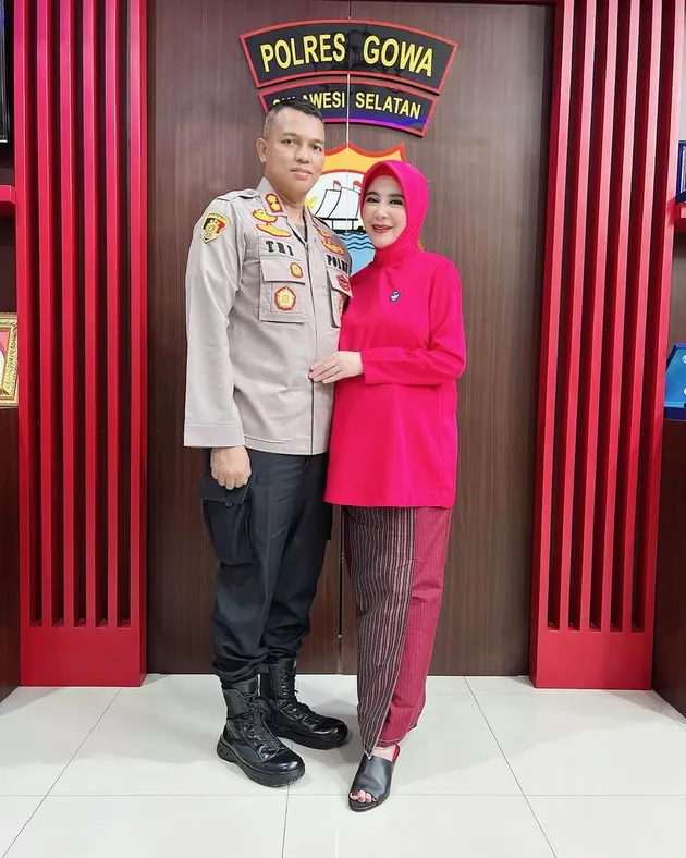 Uut permatasari melahirkan anak kedua hamil