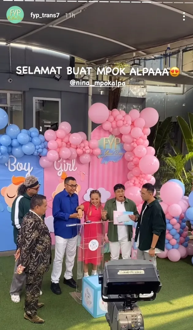 Mpok Alpa Hamil Anak Kembar