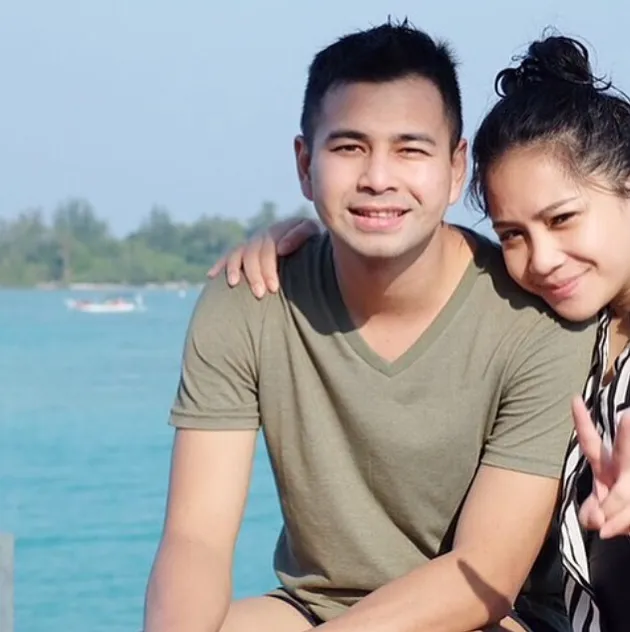 HAMIL BESAR, NAGITA BARENG RAFFI LIBURAN MEWAH & MESRA DI 