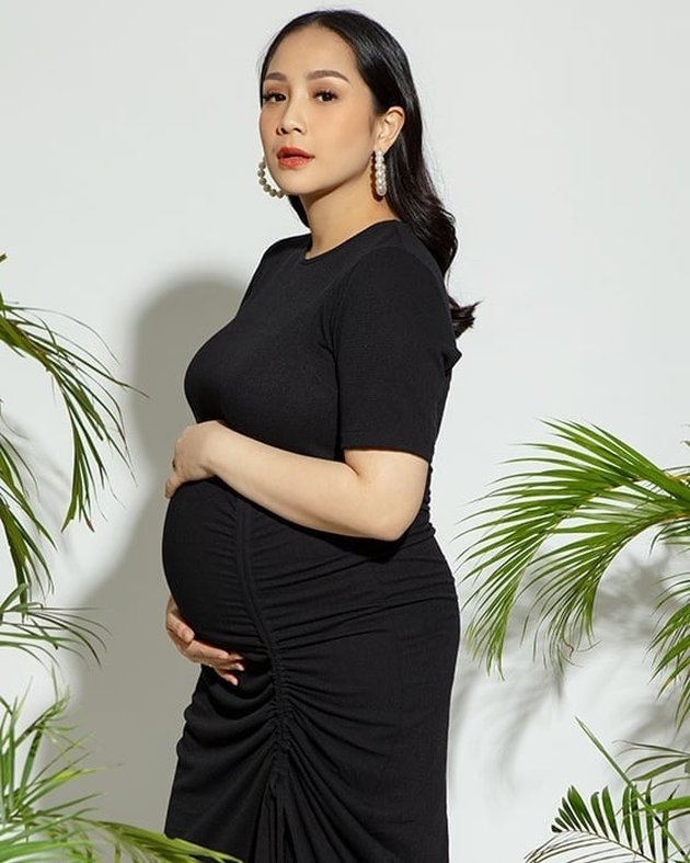 Looking More Beautiful While Pregnant, Peek at 9 Photos of Nagita Slavina who Still Looks Classy Despite the Simple Appearance
