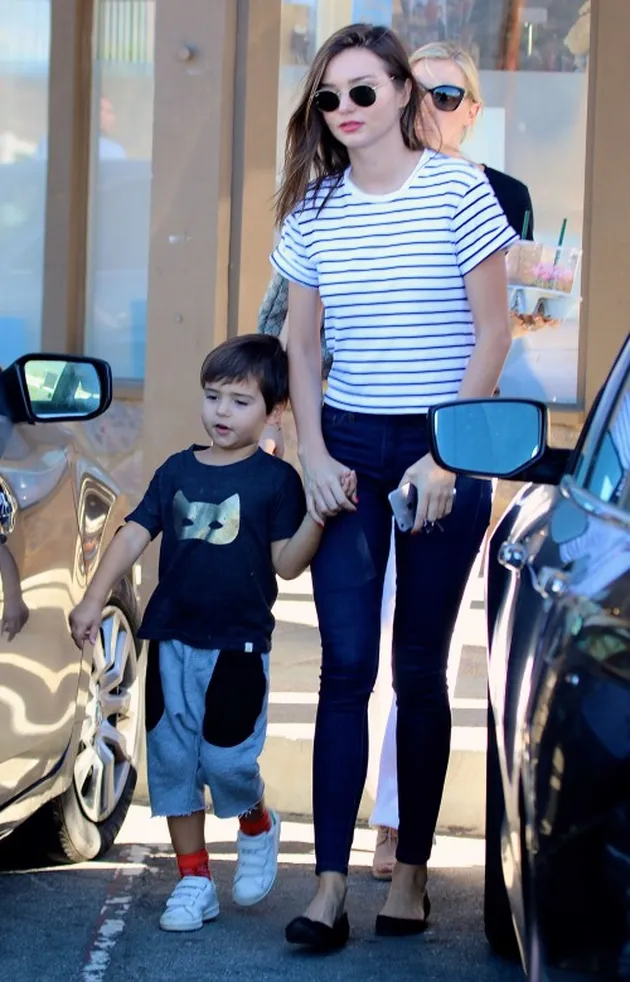 Miranda Kerr, Flynn, &amp; Orlando Bloom