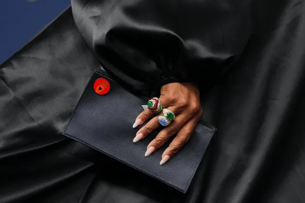 clutch bag Natasha Rothwell