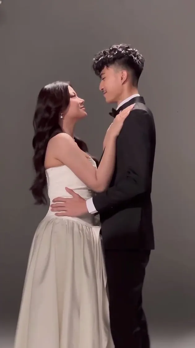 Hanum Mega dan kekasih jalani pemotretan Prewedding