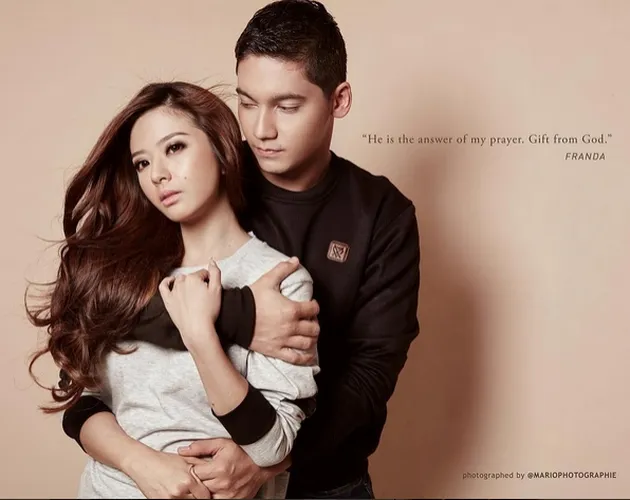 Artis Yang Ungkapkan Cinta
