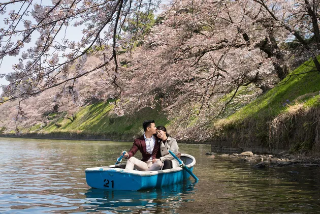 HASIL FOTO PREWEDDING DION WIYOKO DAN FIONA DI JEPANG 