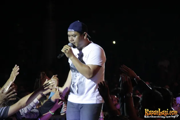 Konser Reuni Dewa 19 ft Ari Lasso