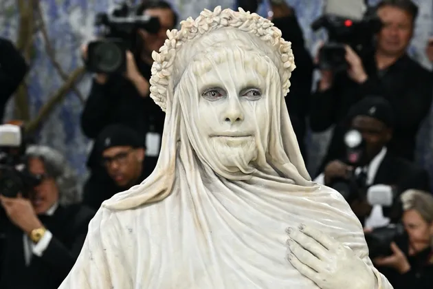 Heidi Klum jadi patung hidup
