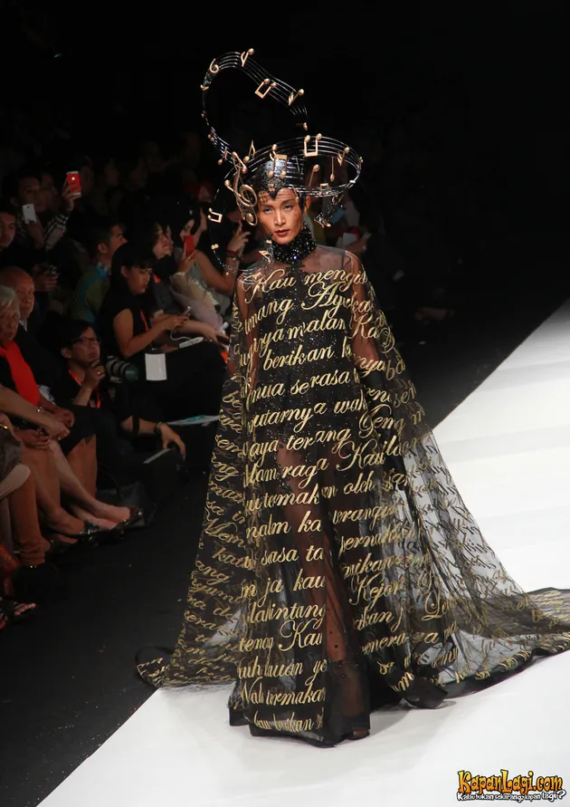 Dress Karya Ivan Gunawan