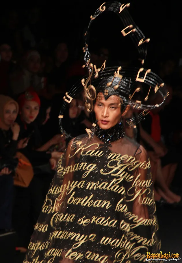 Dress Karya Ivan Gunawan