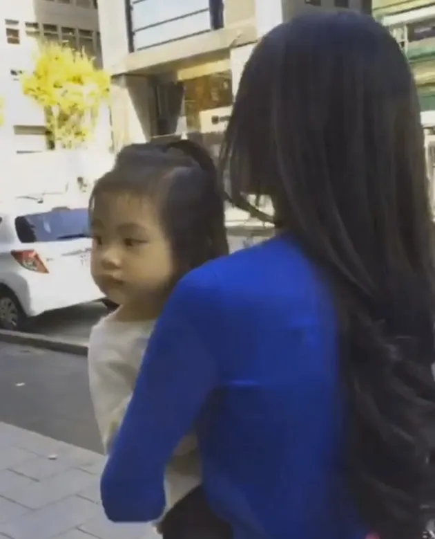 Sandra Dewi honeymoon