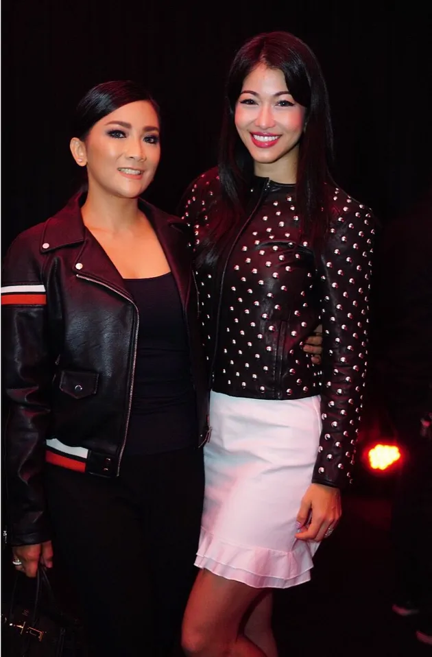 para selebritis di acara YSL beauty club party