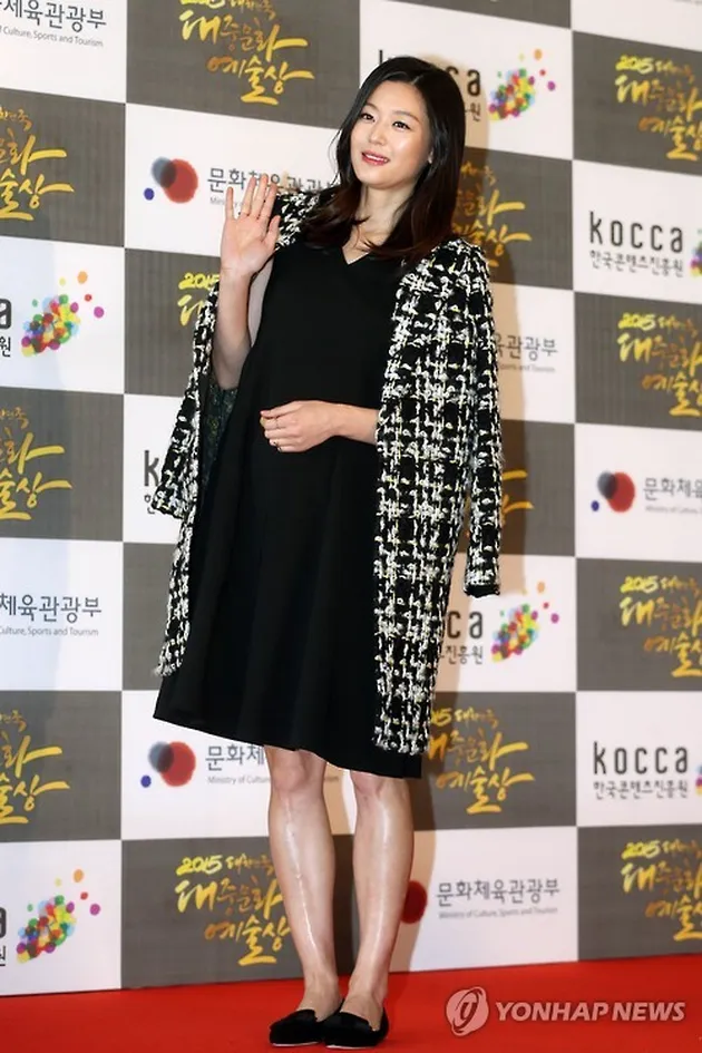 Hot Mom Selebriti Asia