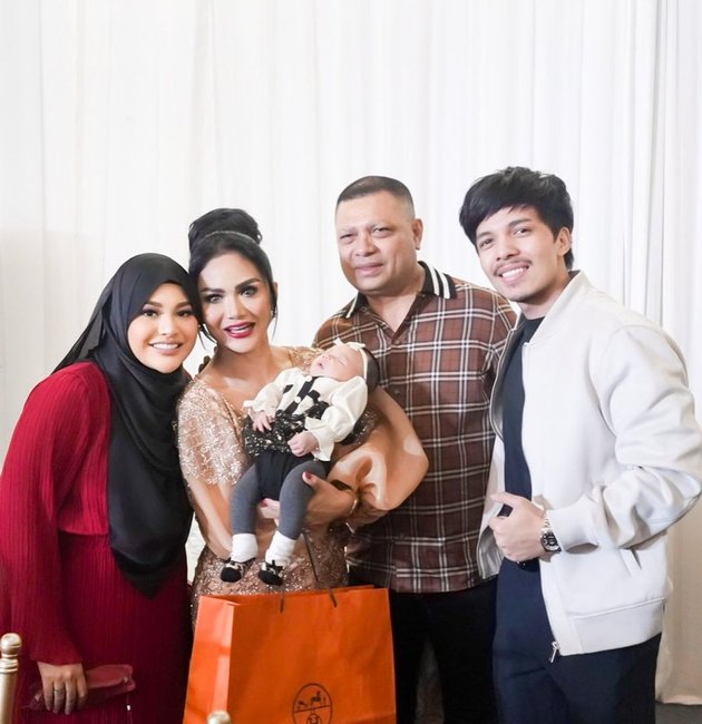 The Relationship Between Aurel Hermansyah and Krisdayanti, Here are 8 Pictures of Them Getting Closer in Various Warm Moments