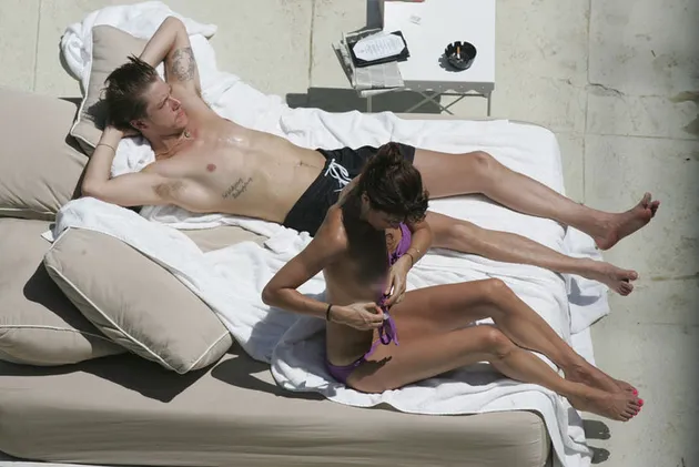 helena_cristensen_topless