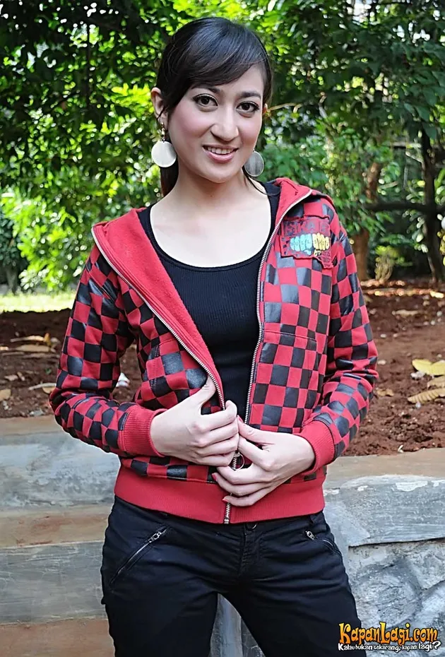 Helmalia Putri