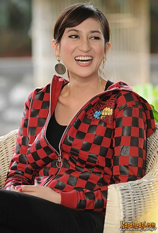 Helmalia Putri