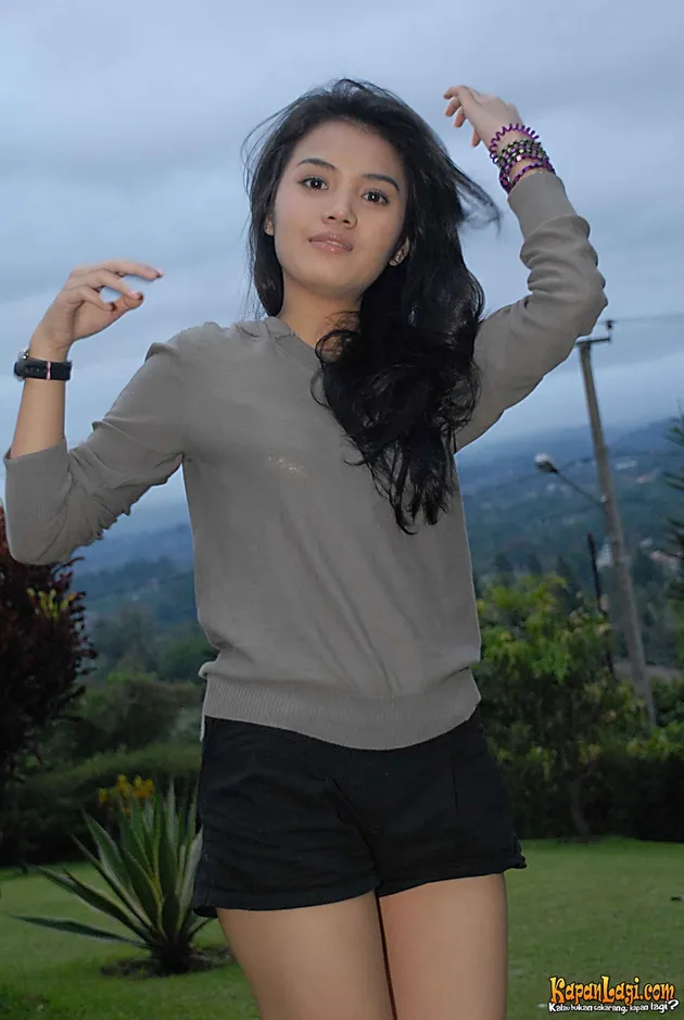 HERFIZA NOVIANTI DI PUNCAK BOGOR - KapanLagi.com