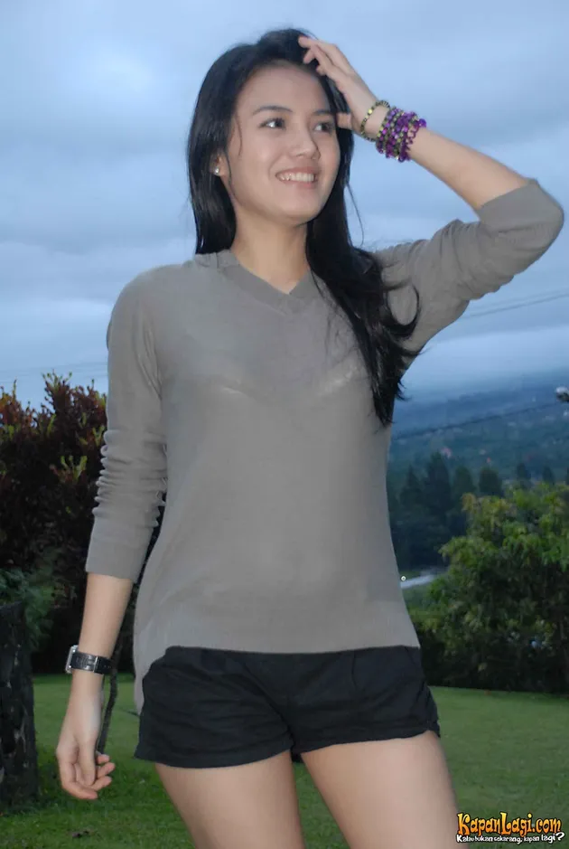 HERFIZA NOVIANTI DI PUNCAK BOGOR - KapanLagi.com