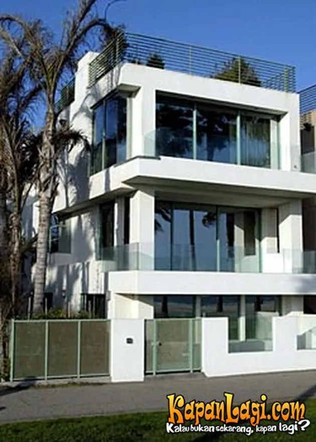 hollywood home