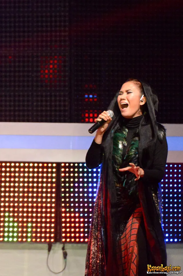 Husein, Nicky Astria, Ian Antono