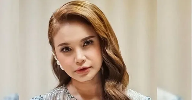 anak selebriti, seleb besarkan anak tanpa suami