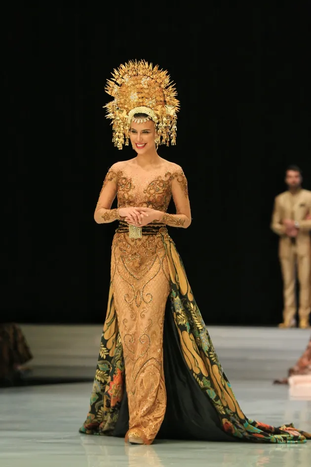 Anne Avantie - Indonesia Fashion Week 2018