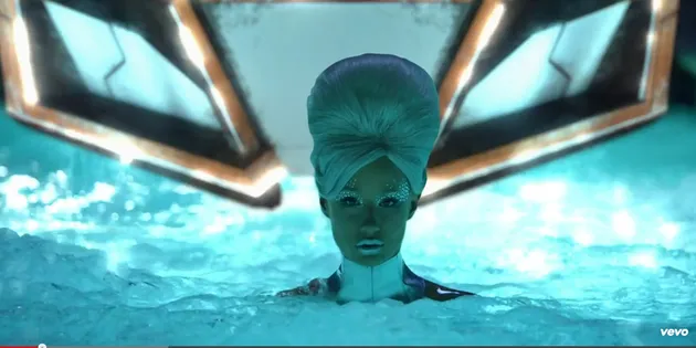 Britney Spears ft Iggy Azalea - Pretty Girls